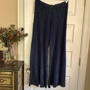 XCVI large bellbottoms jeans. I think they’re an extra large.
